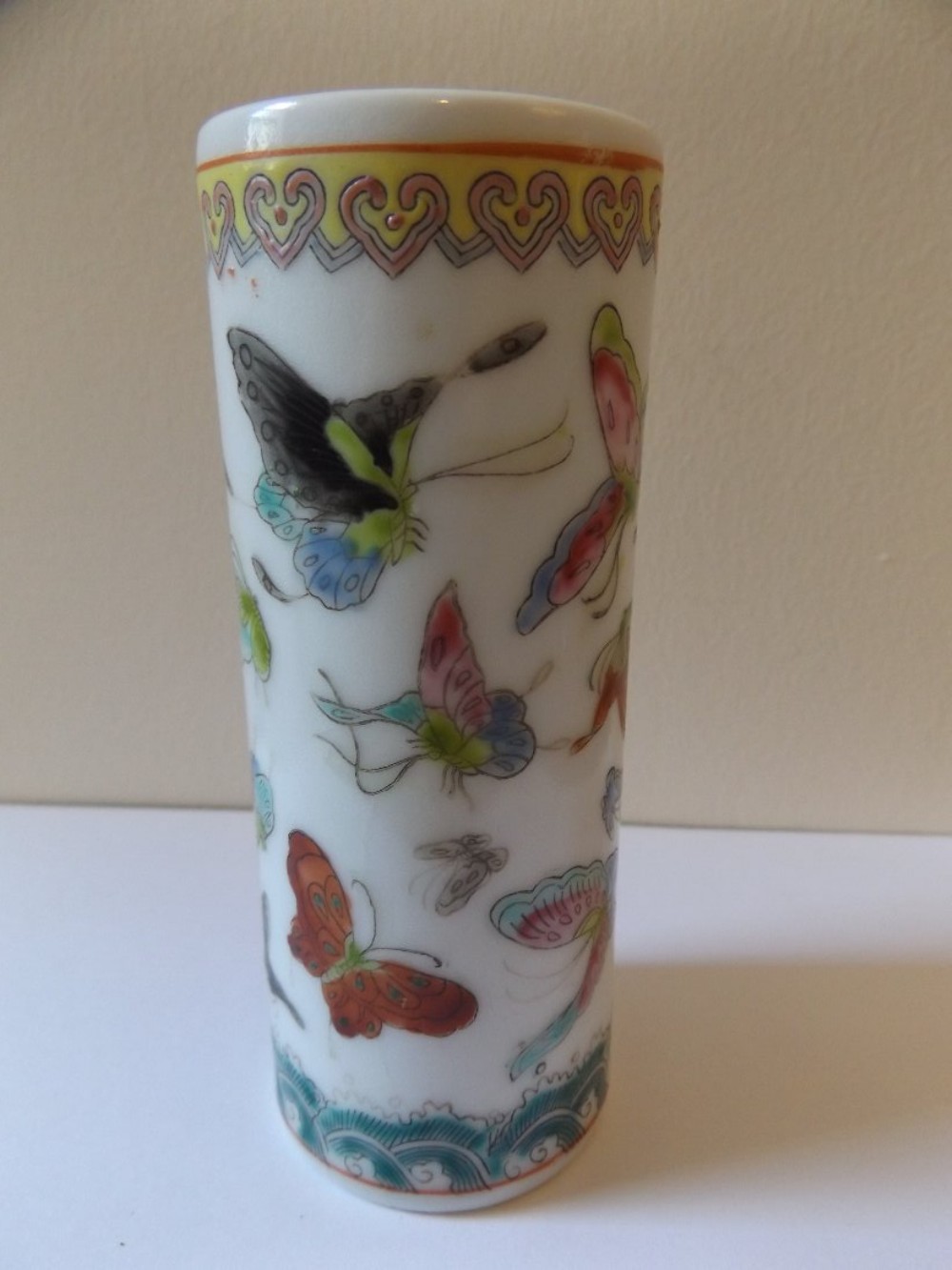 Lovely Chinese Qianlong Sleeve Vase