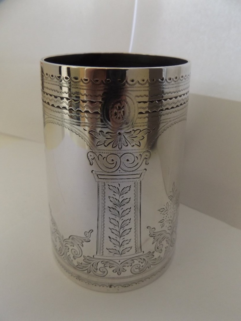 Antique Edwardian One Pint silver Mug