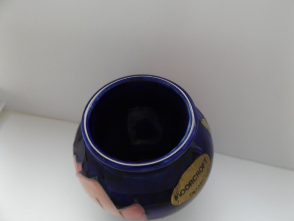 Super Moorcroft Small Bulbous Magnolia Pattern Vase View VI