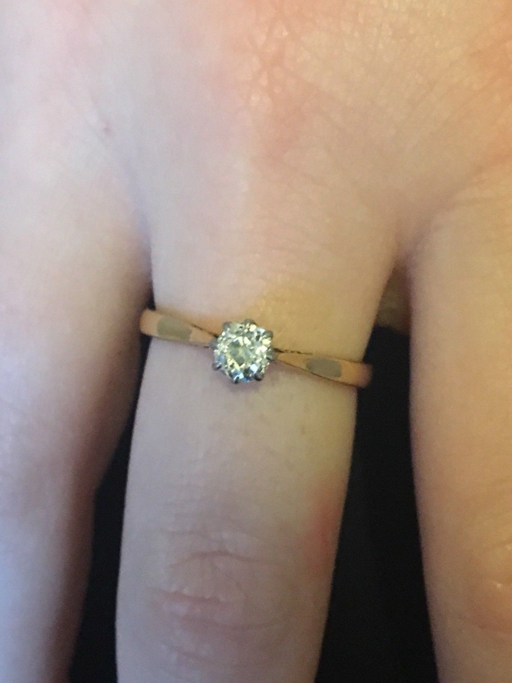 Lovely 18ct Gold 0.4ct Diamond Solitaire Ring