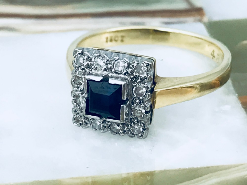 A lovely 18ct yellow gold Art Deco Sapphire and Diamond Ring