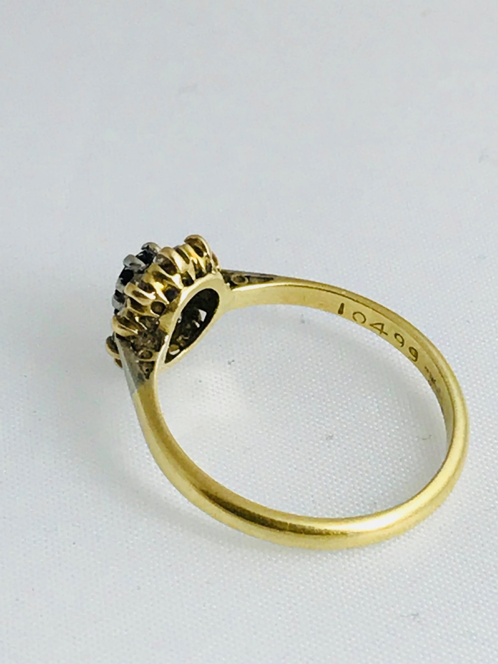 Pretty Edwardian 18ct Gold Sapphire & Diamond Ring View V