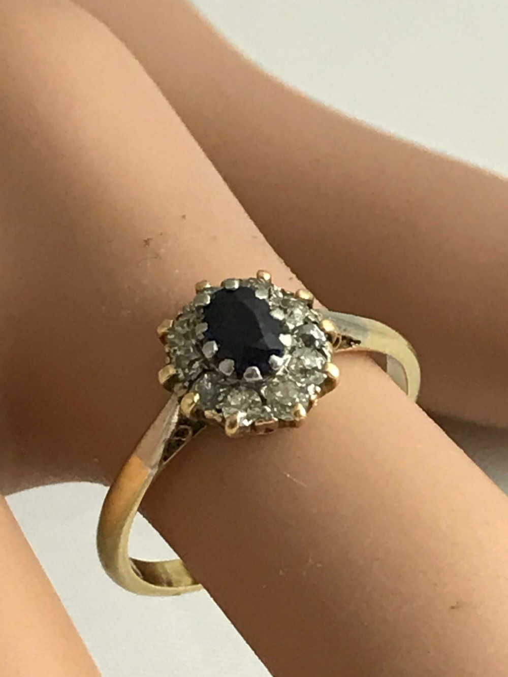 Pretty Edwardian 18ct Gold Sapphire & Diamond Ring View X