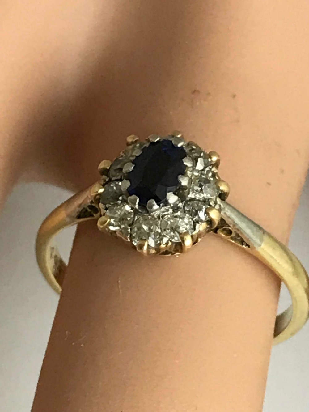 Pretty Edwardian 18ct Gold Sapphire & Diamond Ring View XII
