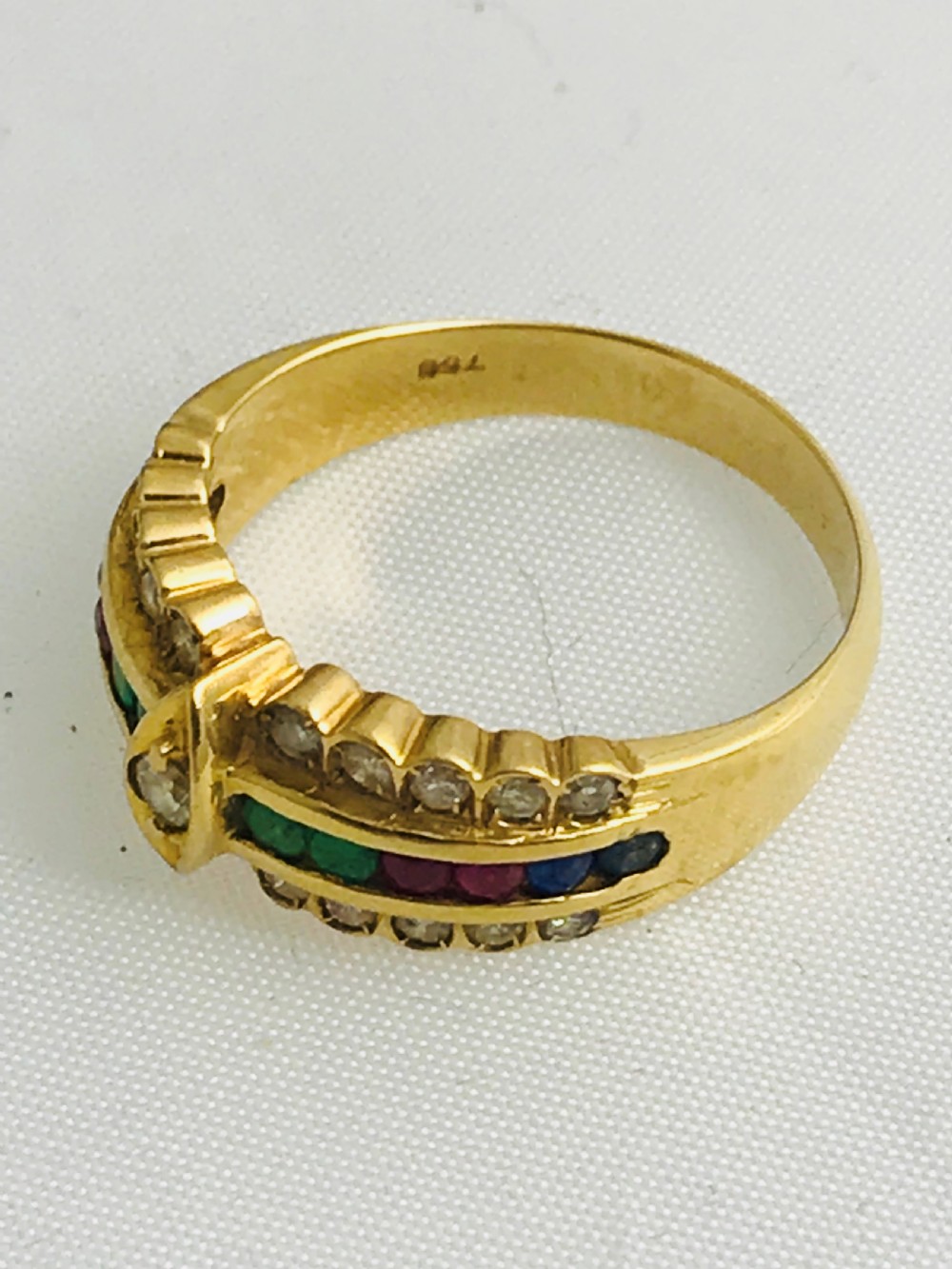 A Beautiful and unusual 18ct Multi Gem Stone Ring. 5.3g Size N1/2 View II