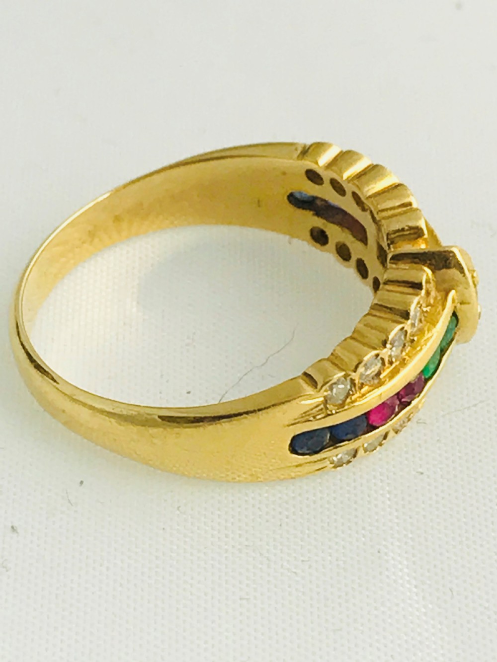 A Beautiful and unusual 18ct Multi Gem Stone Ring. 5.3g Size N1/2 View IV