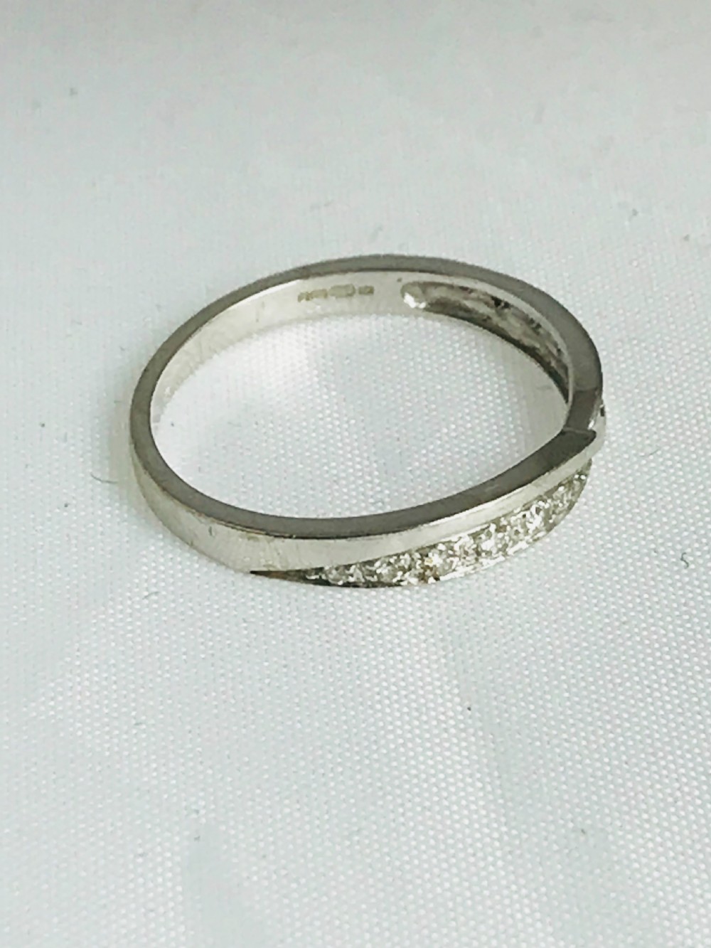 Antique 18ct White Gold Half Eternity with a Twist. Size L View IV