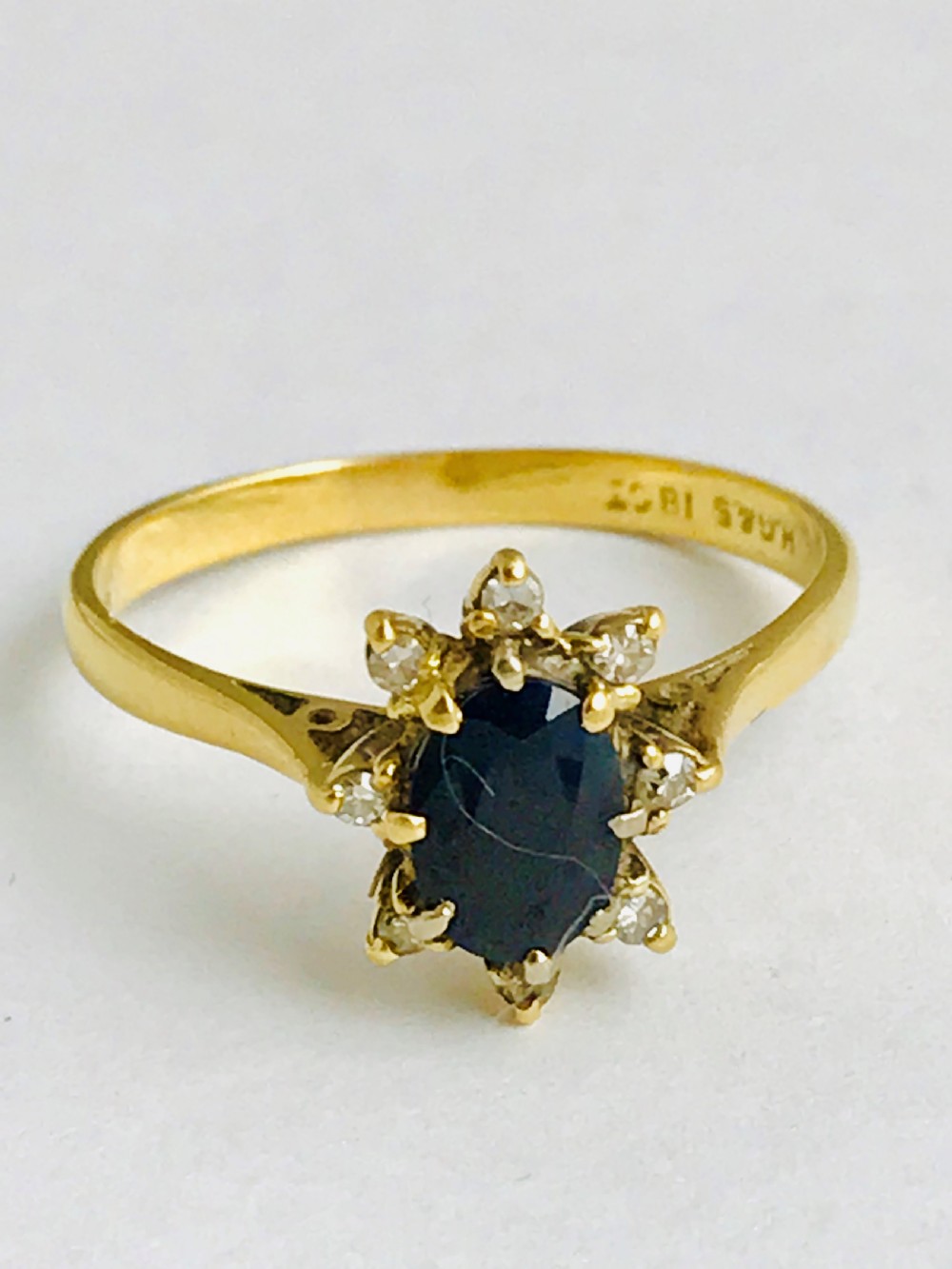 Lovely c1940s 1ct Sapphire & Diamond Ring View III