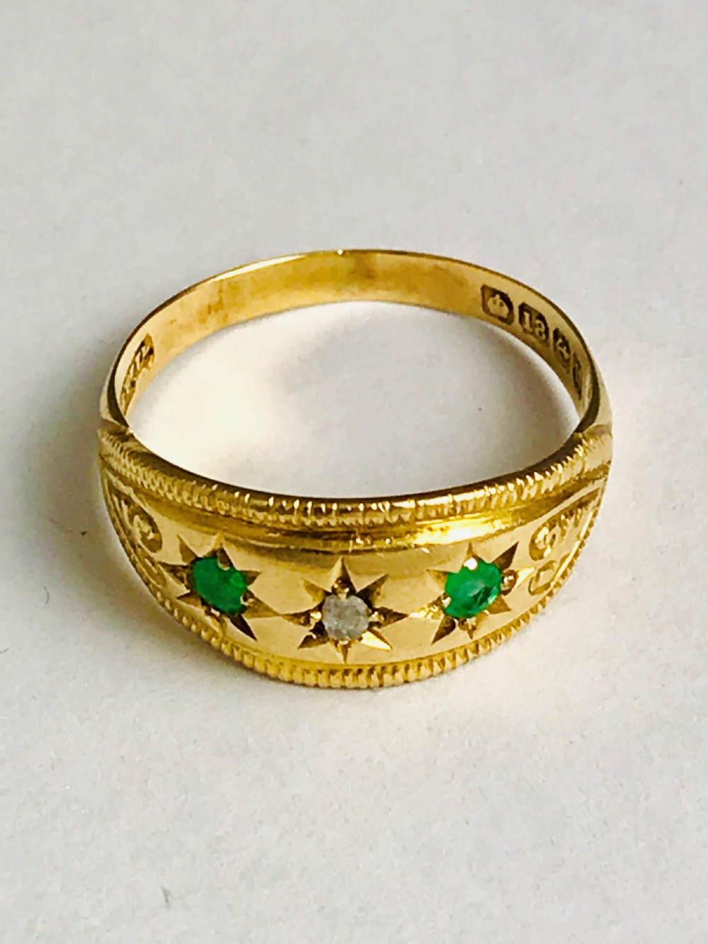 Antique18ct gold Diamond & Emerald 3 stone ring, Gypsy Ring View VI