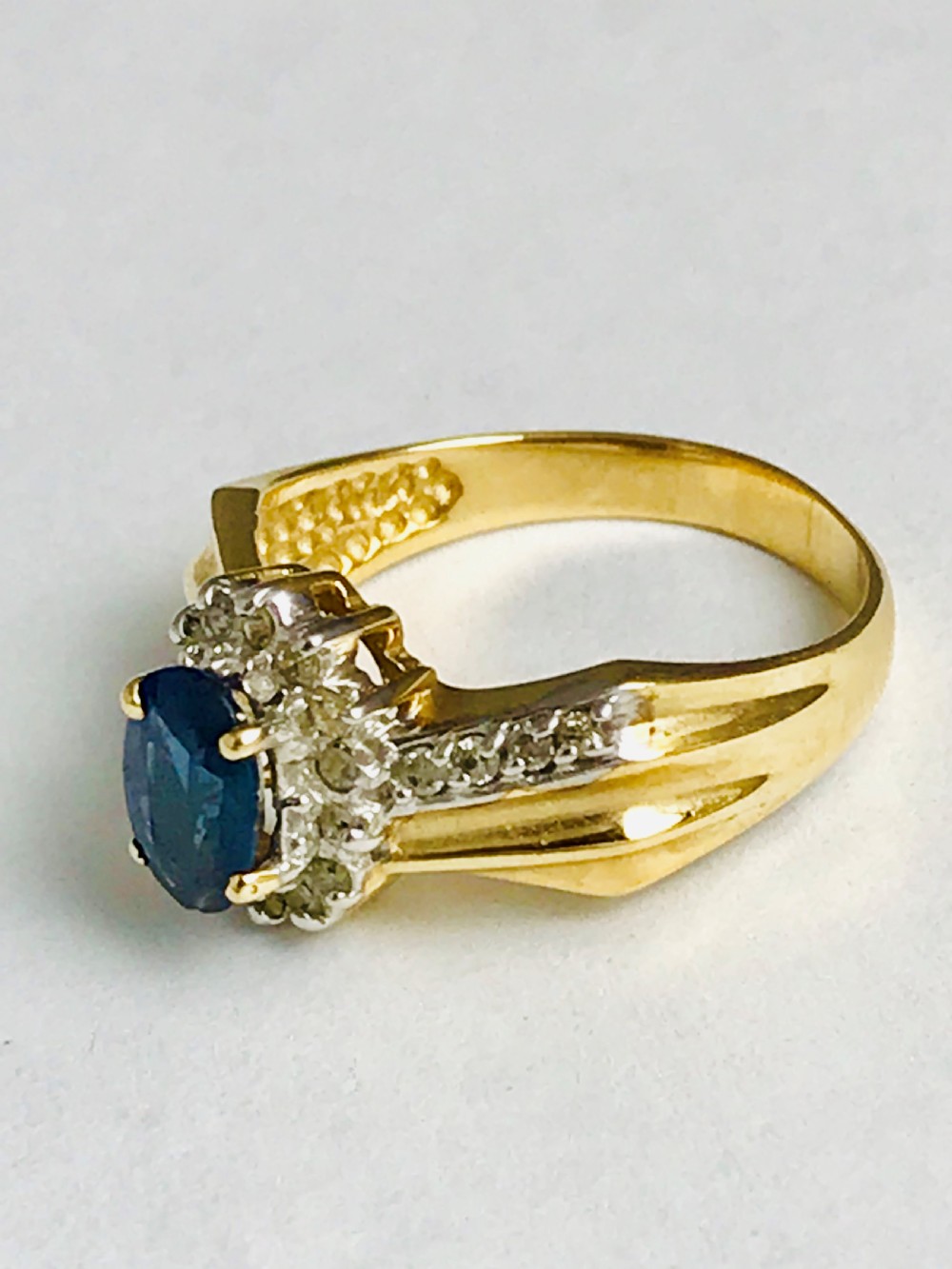 Lovely Vintage 14ct Gold Sapphire & Diamond Ring
 View II