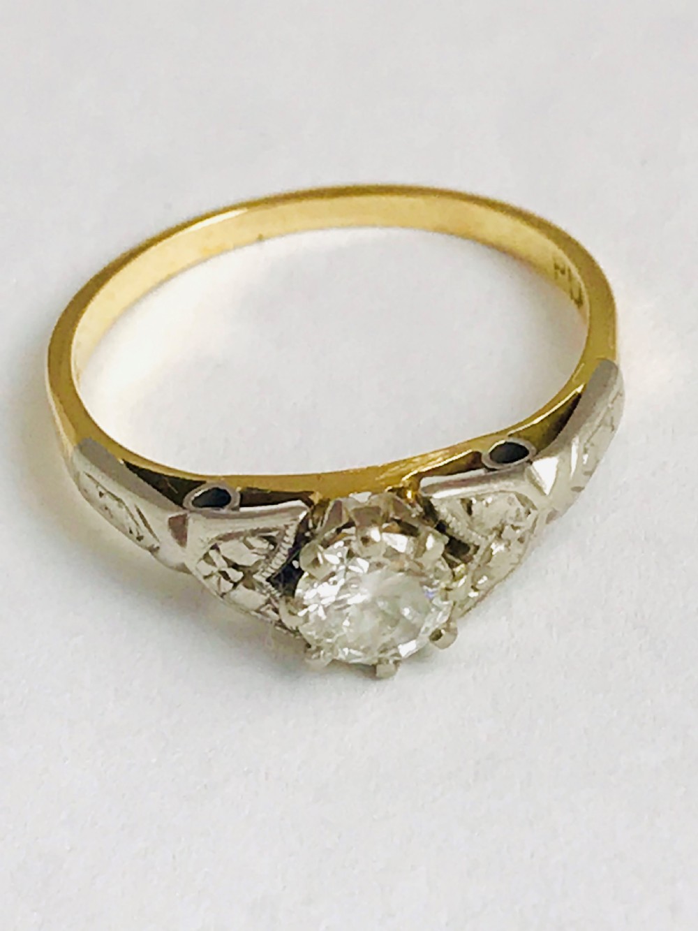 Lovely Edwardian 18ct Gold 0.4ct Diamond Solitaire Ring View V