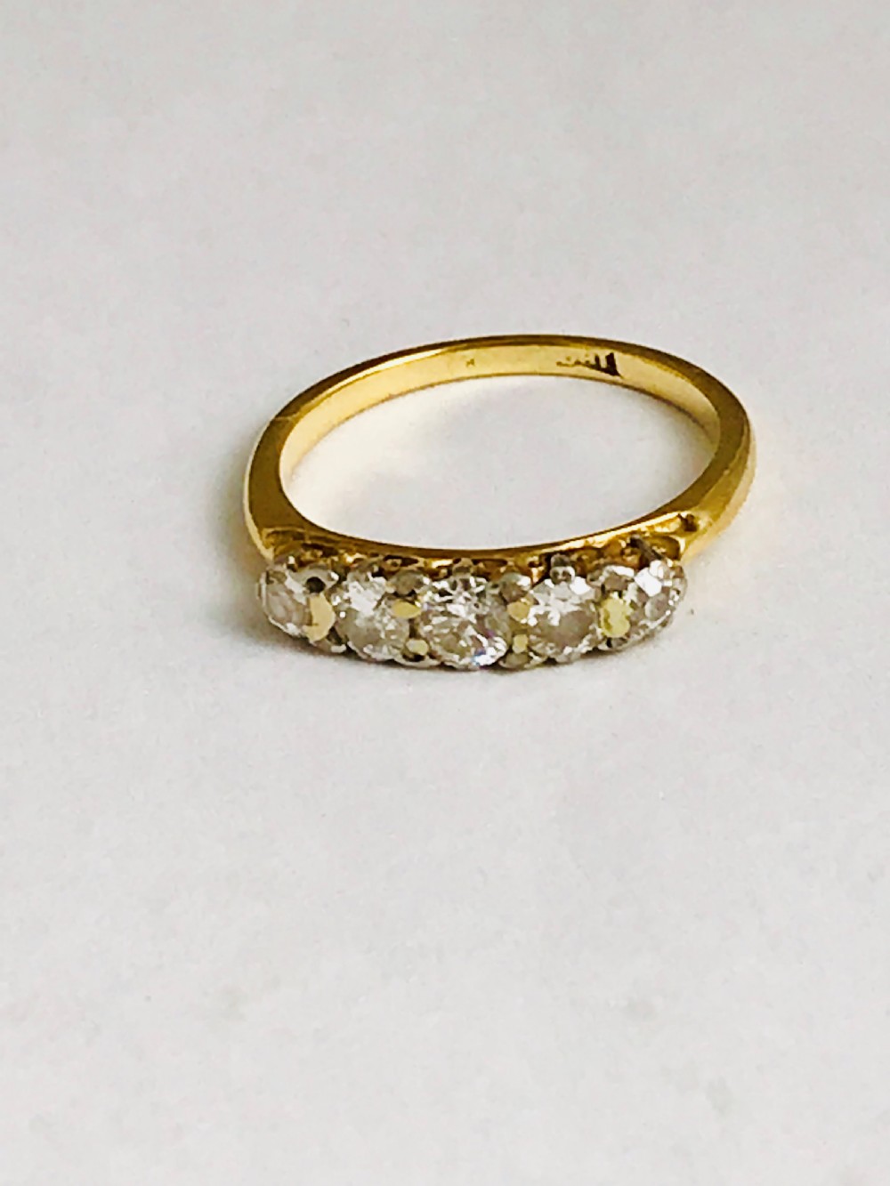 Beautiful Victorian 18ct Gold Five Stone Old Cut Diamond Ring 0.6ct View V