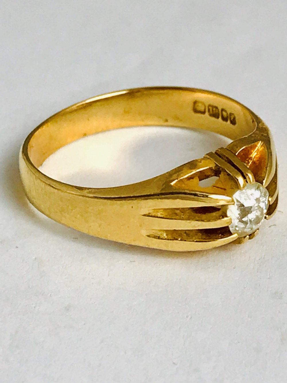 Superb 18CT Old Brilliant Cut Gentleman's Diamond Solitaire Ring  View II