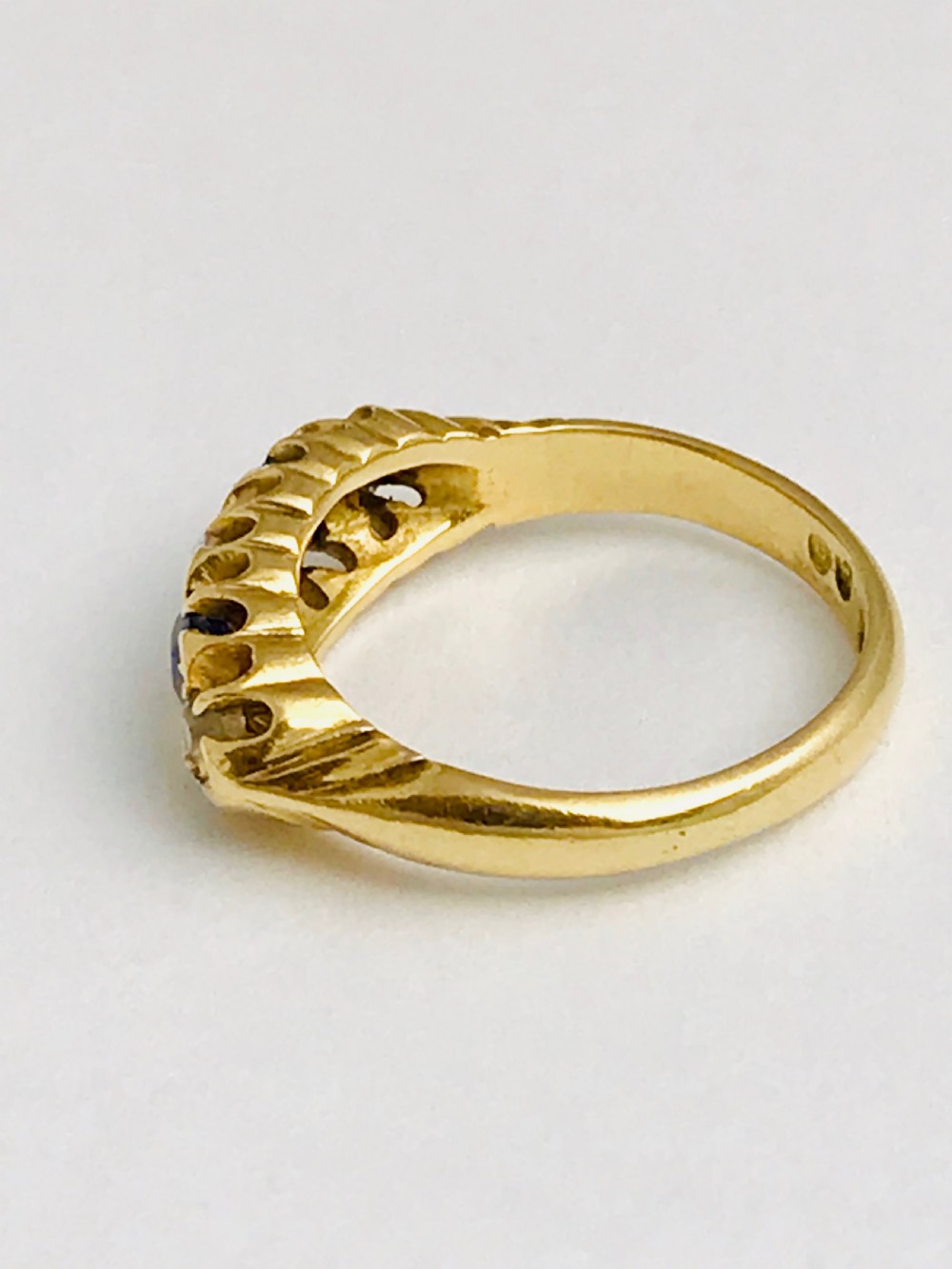 Antique 18ct gold 5 stone sapphire & diamond ring Chester 1901 View III