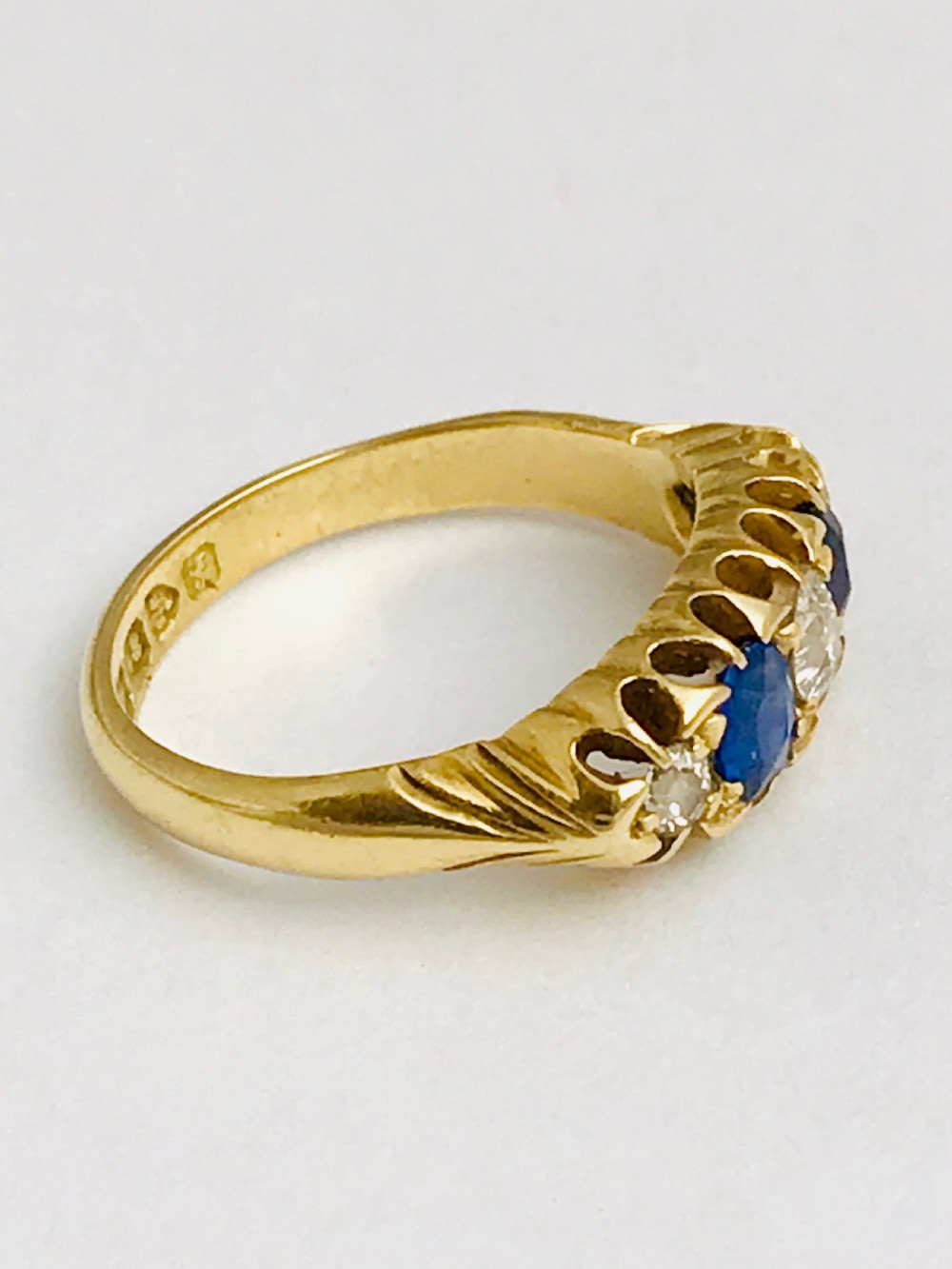 Antique 18ct gold 5 stone sapphire & diamond ring Chester 1901 View IV