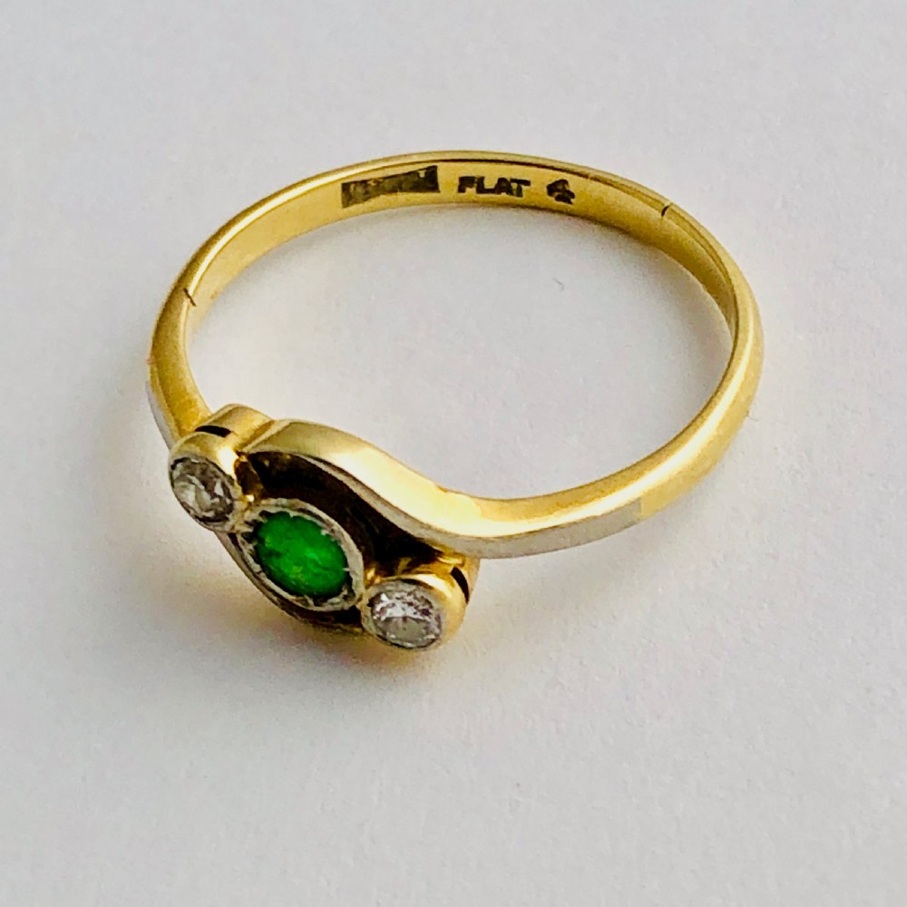 CHARMING, VICTORIAN, 18 CT GOLD AND PLATINUM RING WITH EMERALD AND DIAMONDS View II