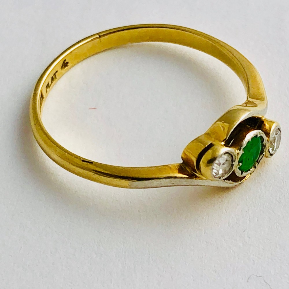CHARMING, VICTORIAN, 18 CT GOLD AND PLATINUM RING WITH EMERALD AND DIAMONDS View VI