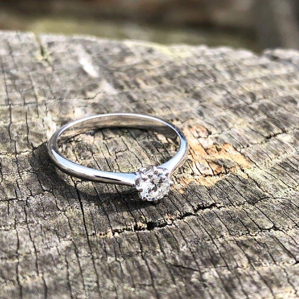 Beautiful platinum and diamond solitaire ring