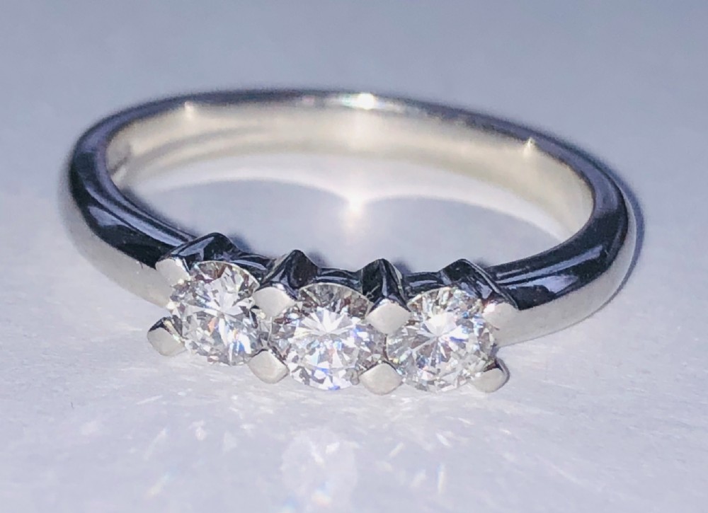 Stunning Platinum & 3 Stone Diamond Ring