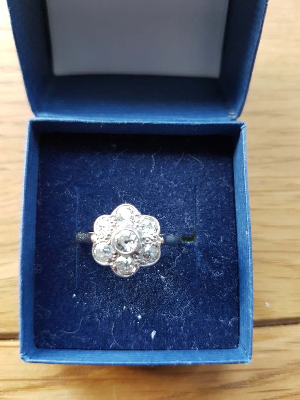 Beautiful 18ct White Gold Antique 1ct Diamond Cluster Ring View III