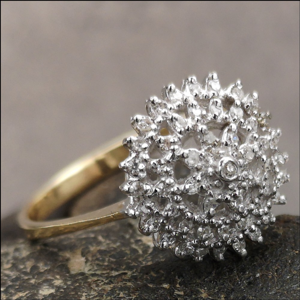  18 CT GOLD DIAMOND 0.55ct CLUSTER RING 
