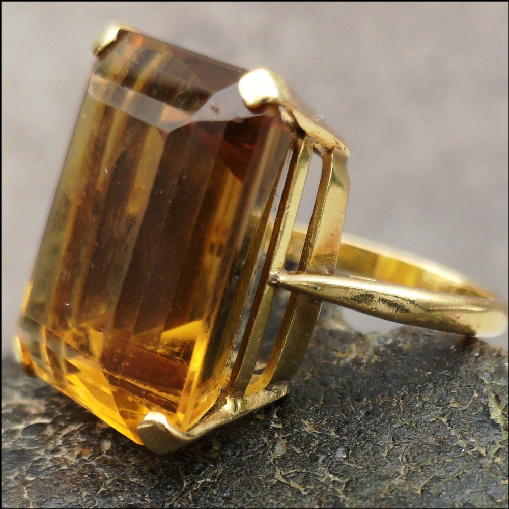 Super 18ct Gold Art Deco 25ct Citrine Ring