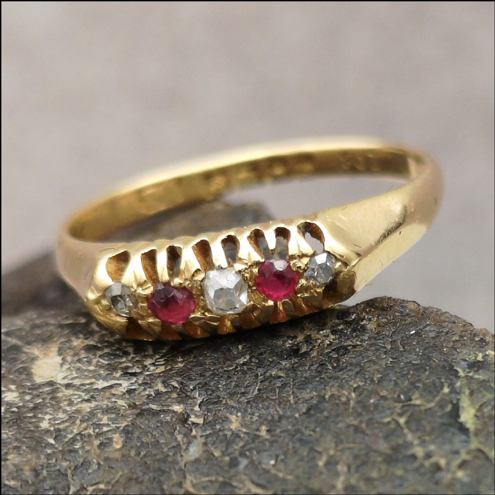 Superb 18ct Gold Diamond and Ruby Ring London 1916
