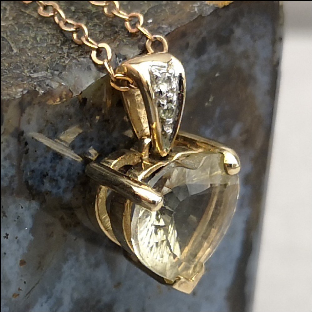 Lovely Citrine 9ct Gold And Diamond Heart Pendant And Chain