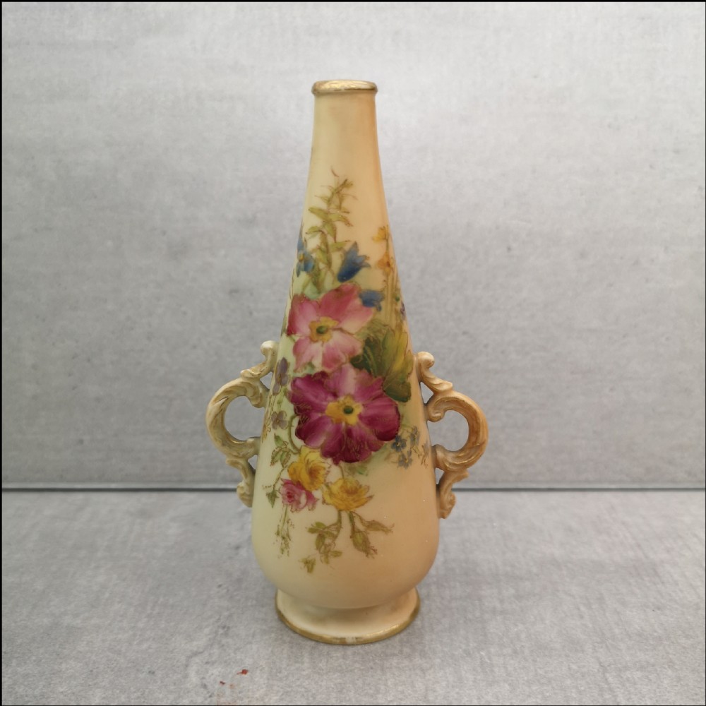Royal Worcester Blush Ivory Bud Vase c.1909