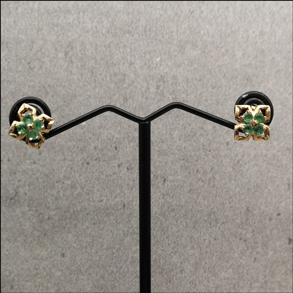 9ct Gold Emerald Clover Shaped Stud Earrings