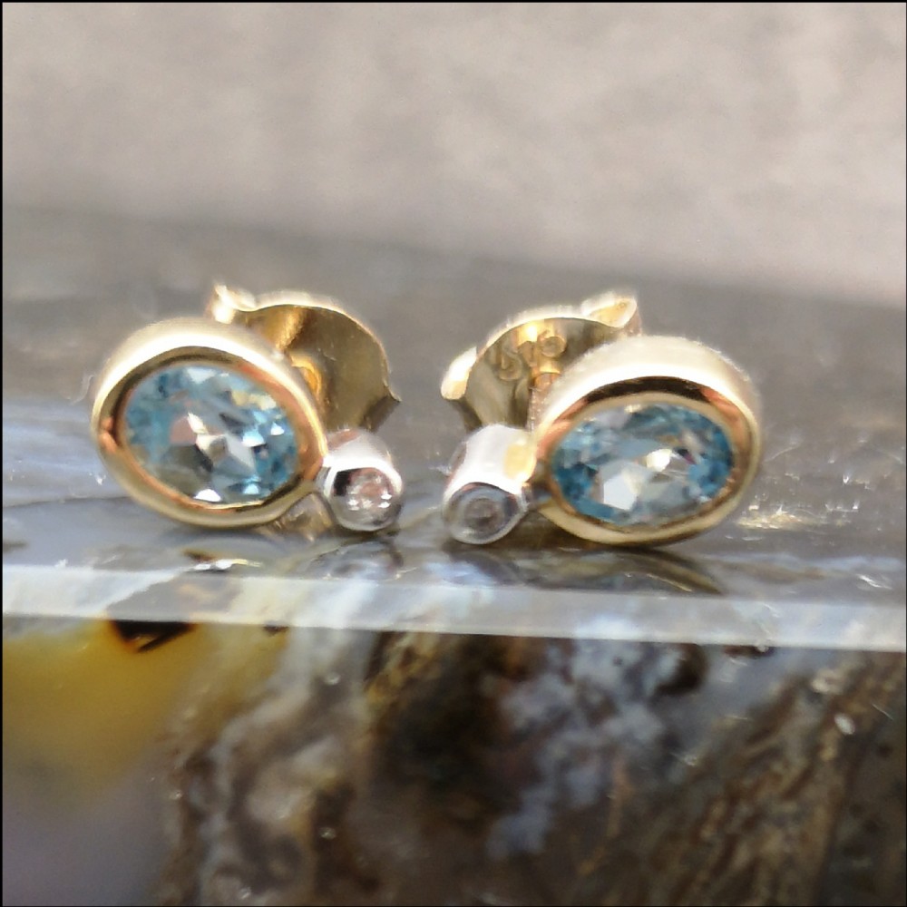 9ct Gold Blue Topaz & Diamond Stud Earrings 