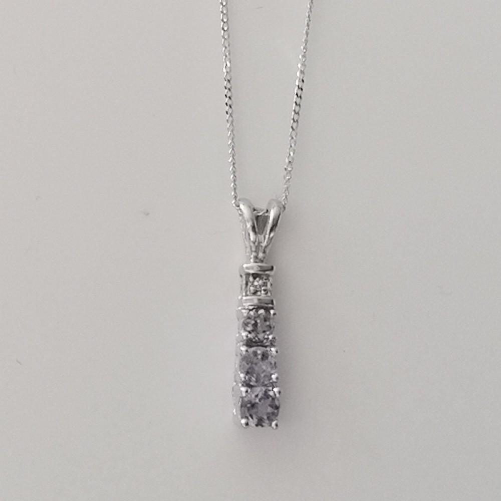 10ct White Gold Tanzanite & Diamond Pendant Necklace