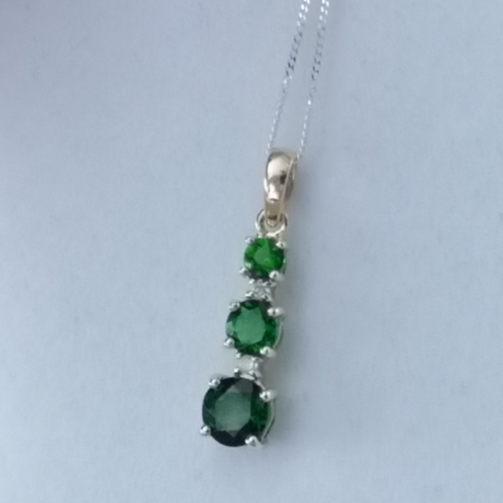 9ct Gold Russian Diopside and Diamond Pendant Necklace