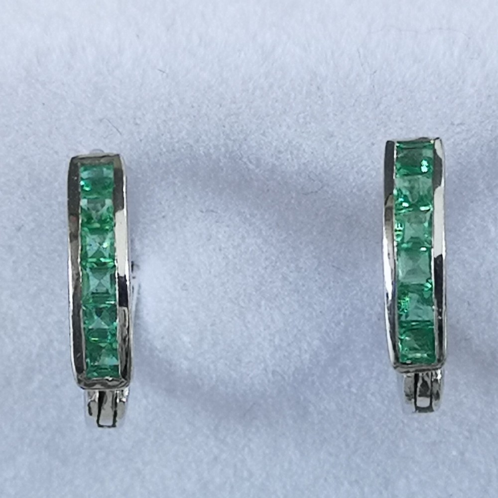 14ct White Gold Emerald Hinged Earrings