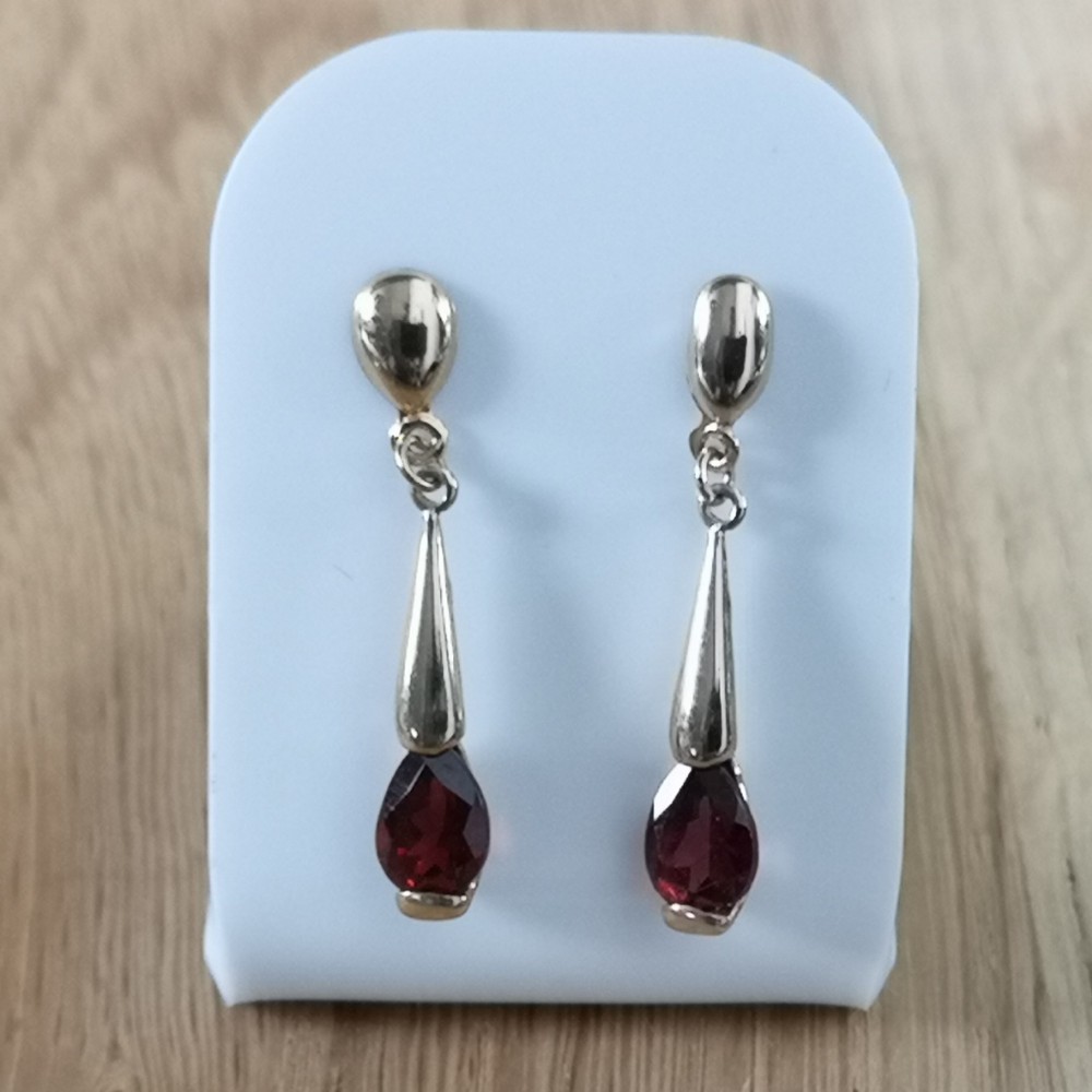 9ct Gold Garnet Drop Earrings