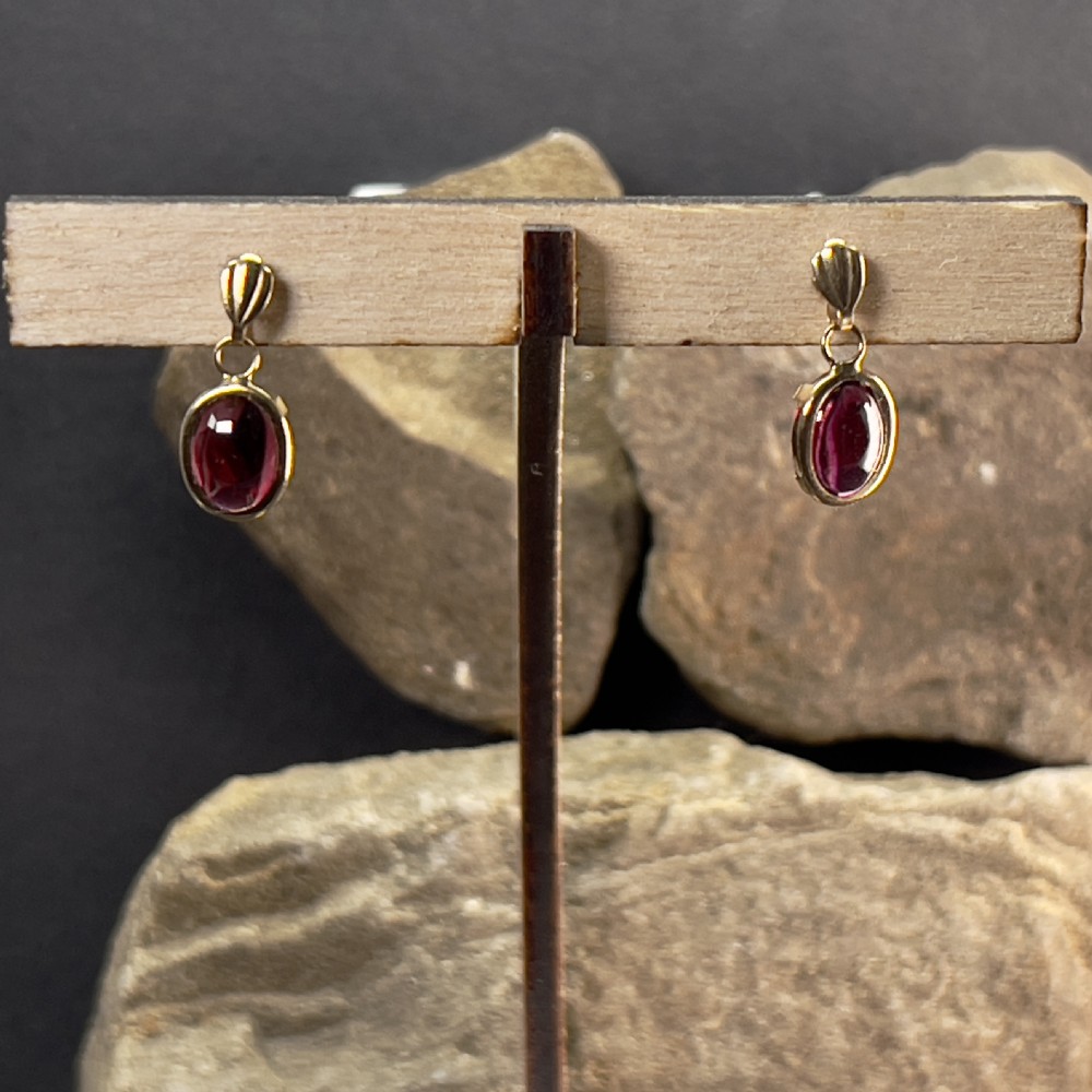 9ct Gold Vintage Cabochon Amethyst Drop Earrings
 View VII
