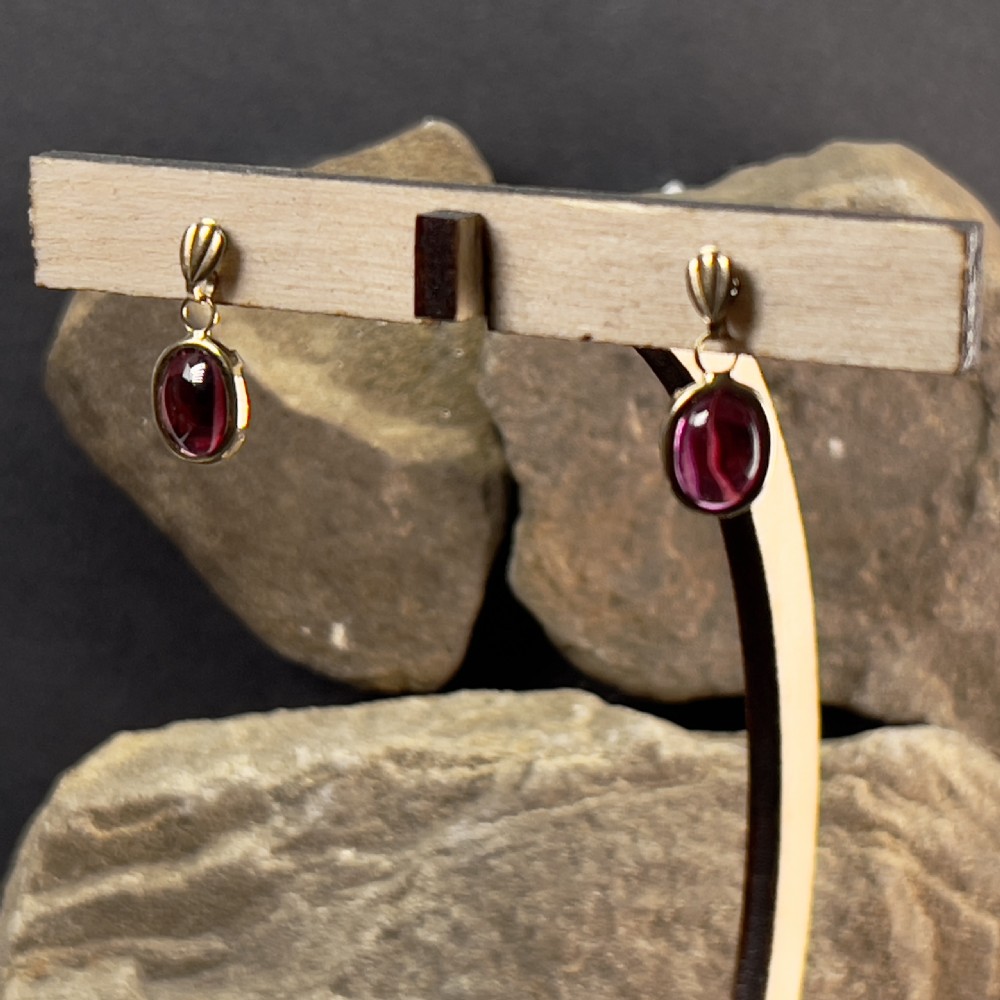9ct Gold Vintage Cabochon Amethyst Drop Earrings
 View III