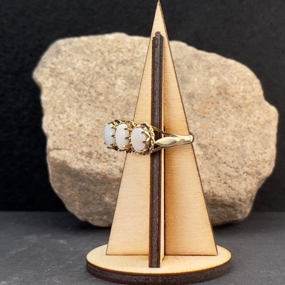 9ct Gold Vintage Three Stone Opal Ring View VIII