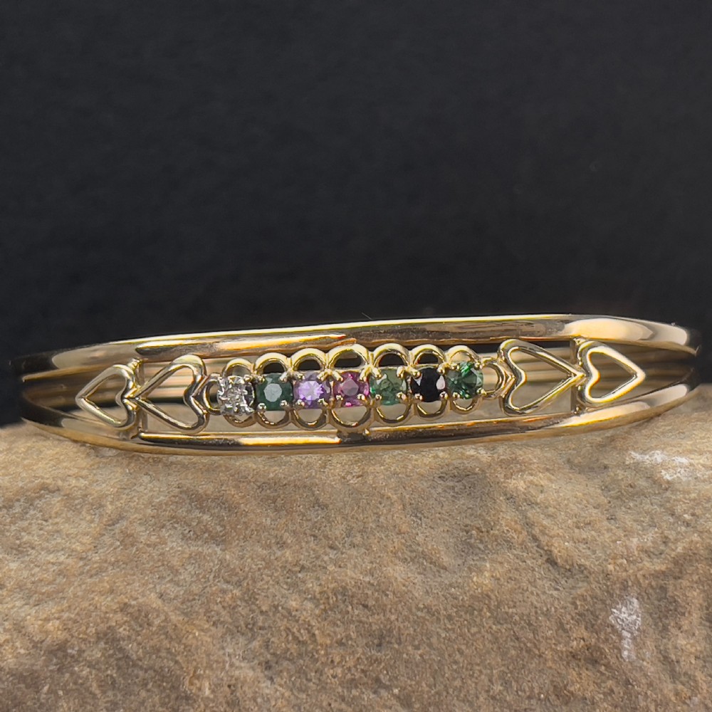 9ct Gold Vintage DEAREST Bangle
