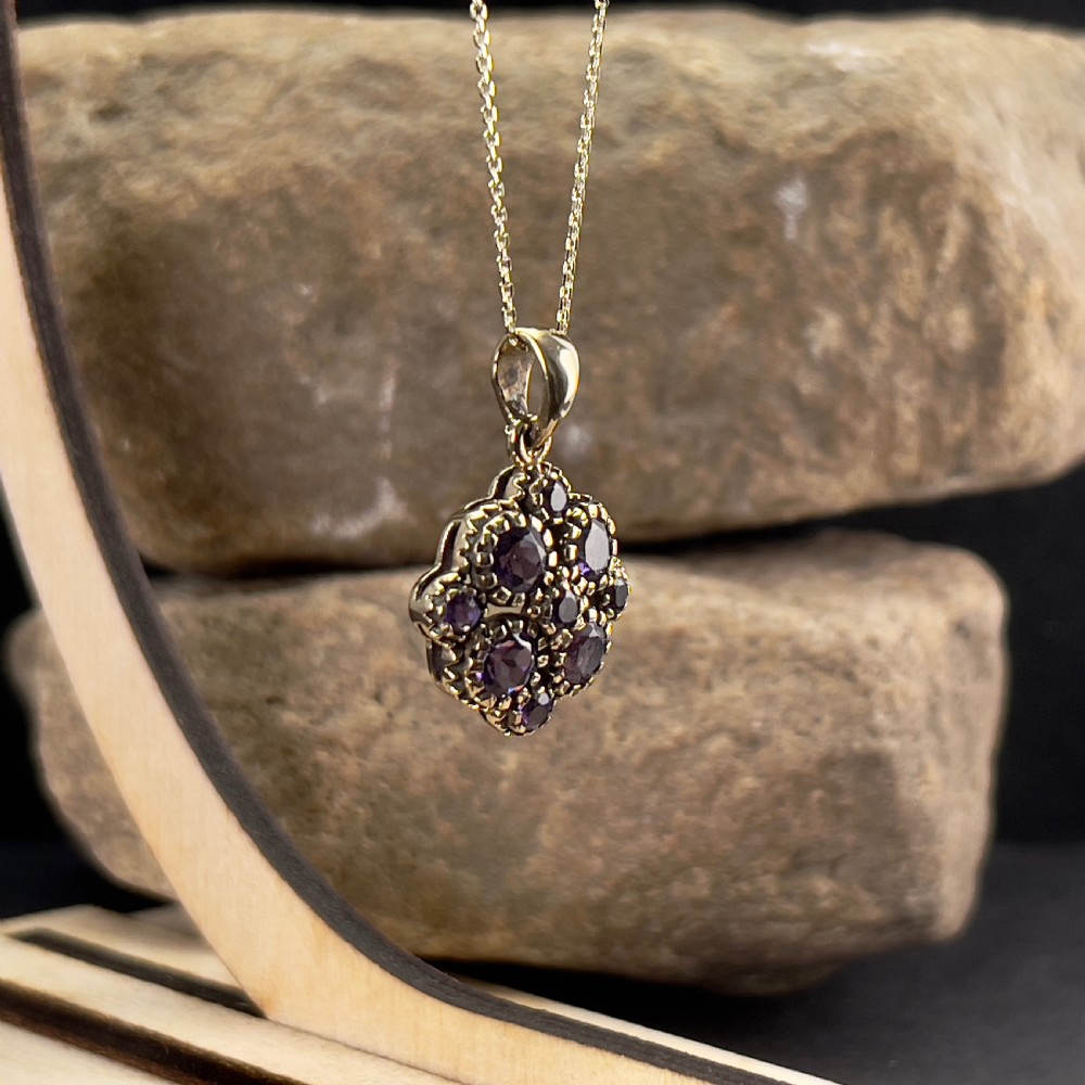 9ct Gold Vintage Amethyst Stone Set Cluster Pendant Necklace View VIII