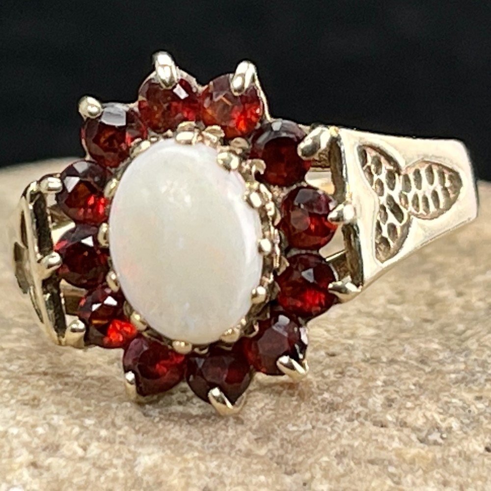 9ct Gold Vintage Opal & Garnet Ring
