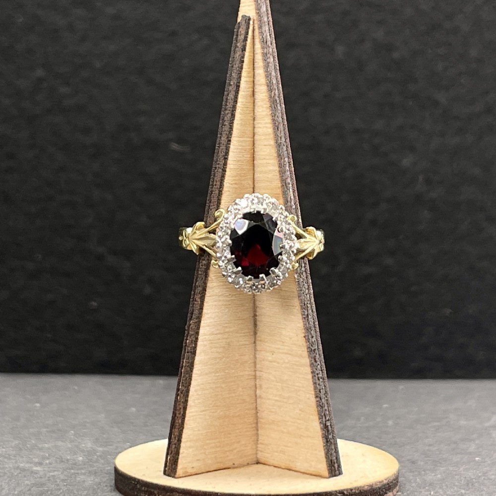 18ct Gold Art Deco Garnet & Diamond Cluster Ring View XI