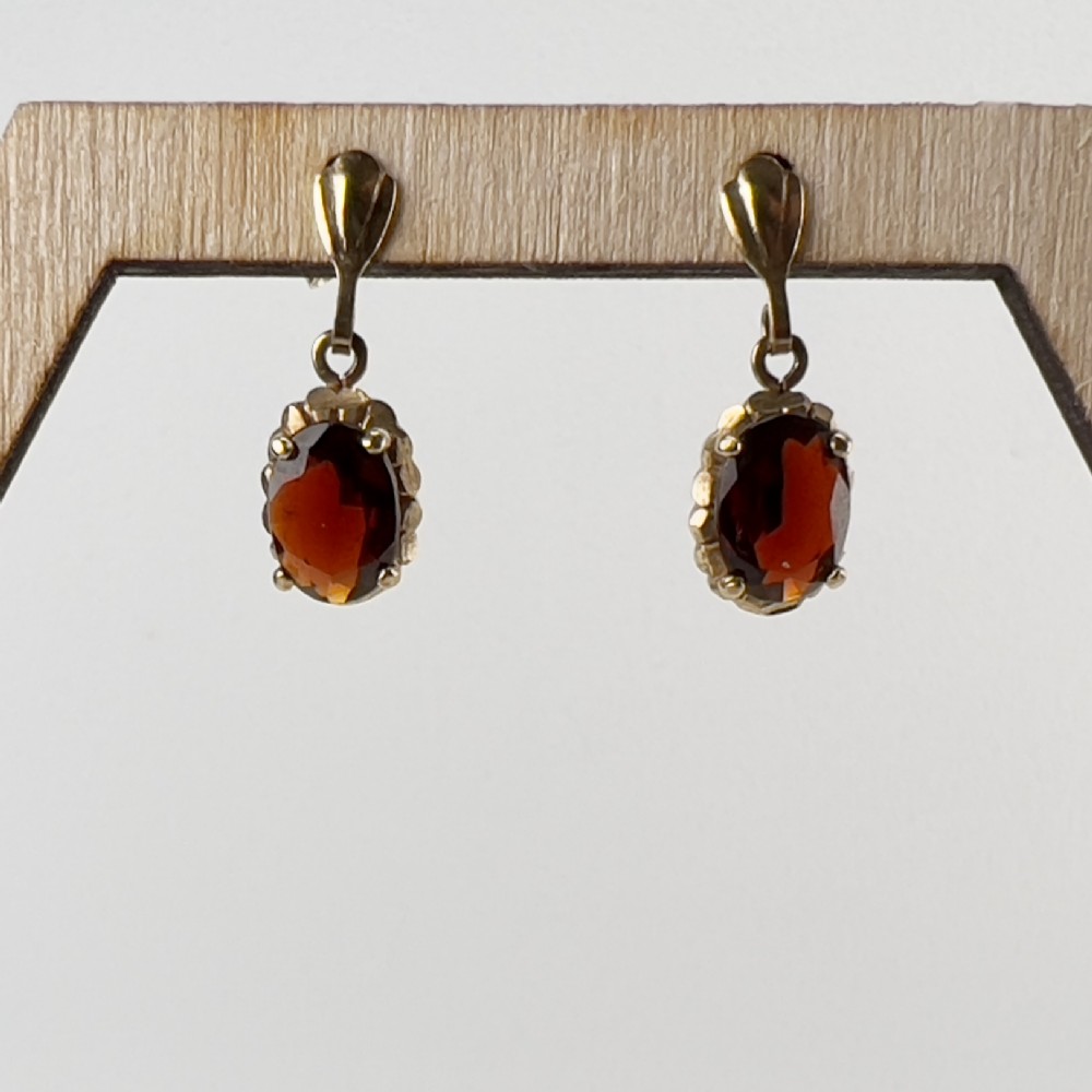 9ct Gold Garnet Drop Earrings