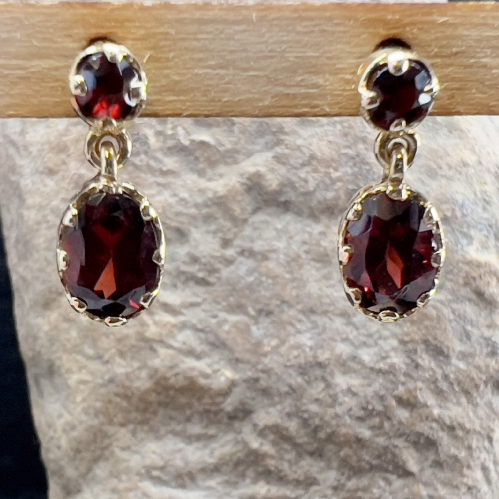 9ct Gold Double Garnet Drop Stud Earrings 