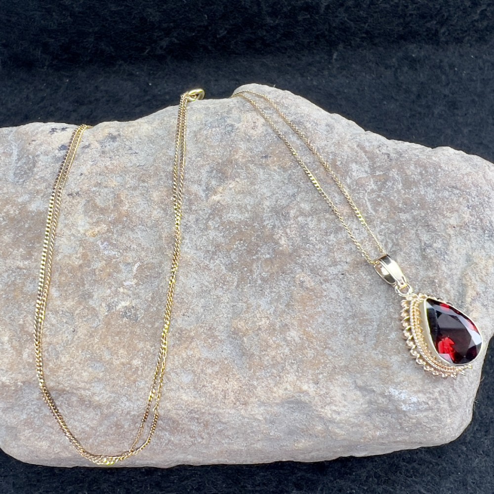 9ct Gold Pear Cut Garnet Pendant Necklace View XI