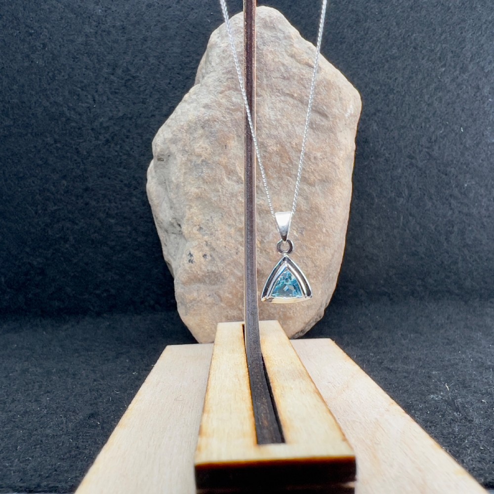 9ct White Gold Trillion Cut Blue Topaz Pendant Necklace View IX