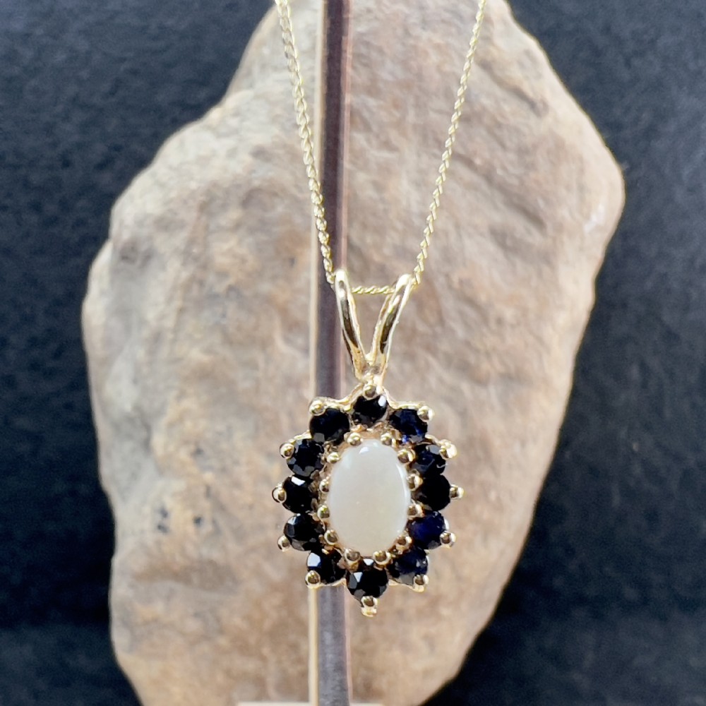 9ct Gold Sapphire & Fiery Opal Cluster Pendant Necklace