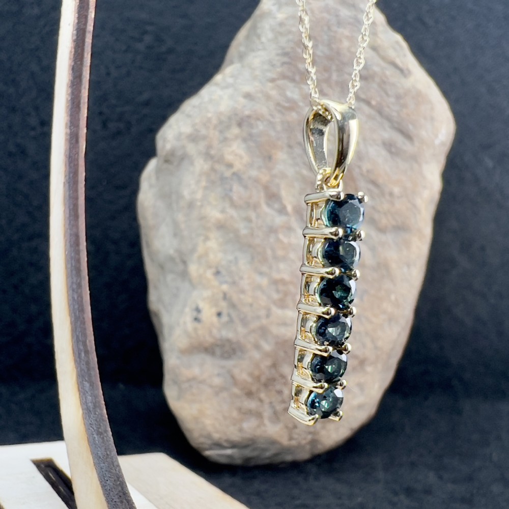 10ct Gold Blue Topaz Pendant Necklace View VIII