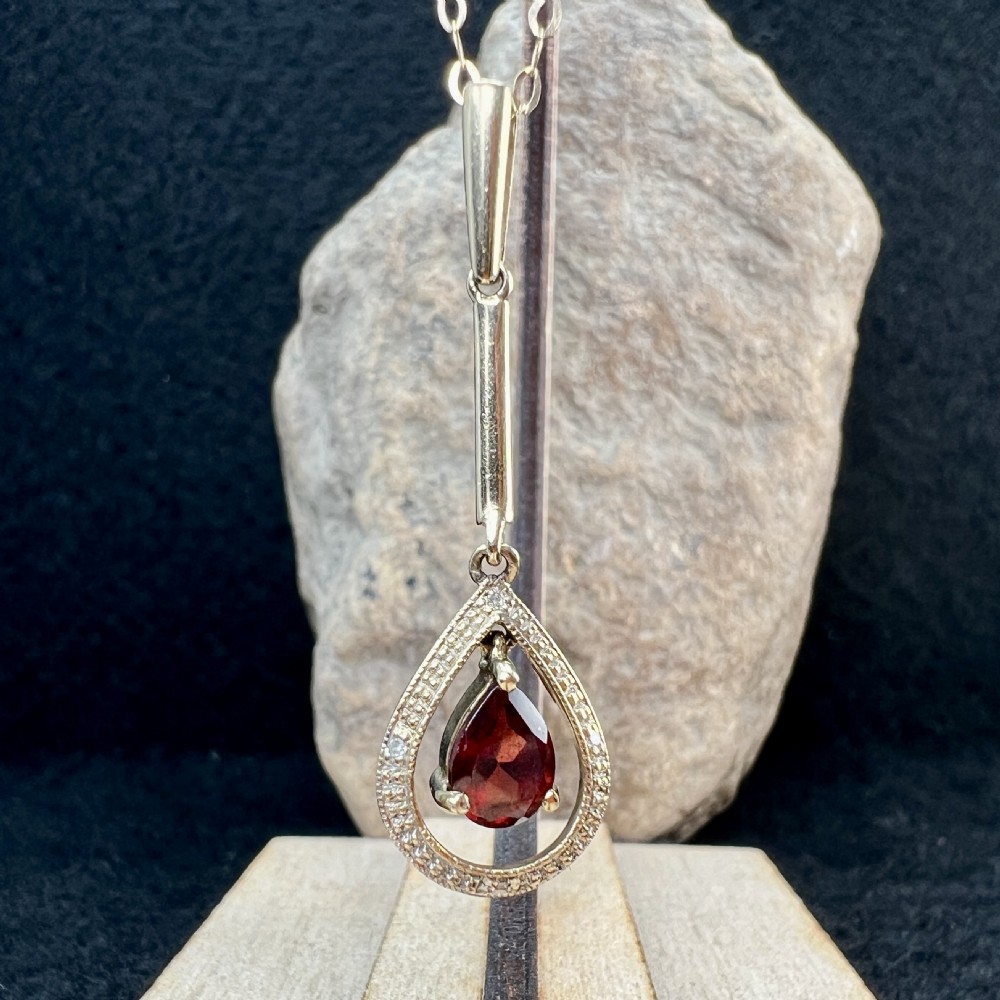 9ct Gold Pear Drop Garnet & Diamond Pendant Necklace