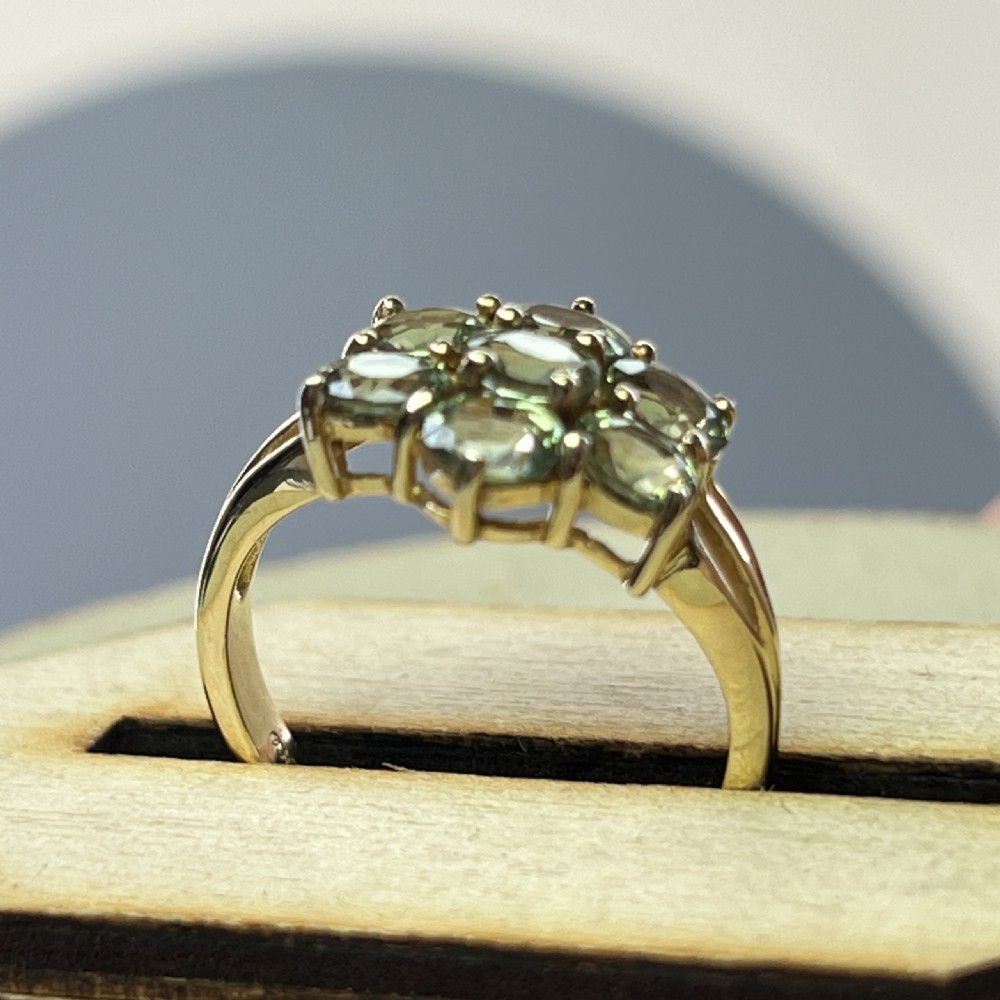 9ct Gold Green Sapphire Cluster Dress Ring View X